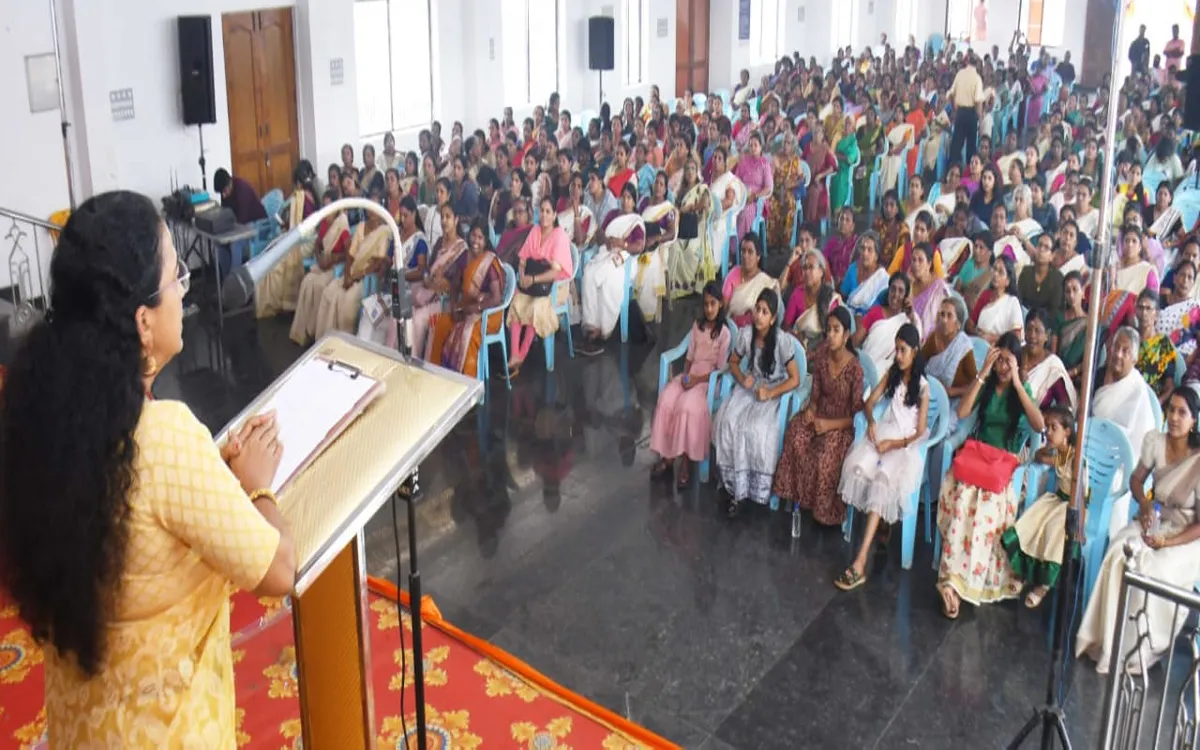 WOMEN CAMP124