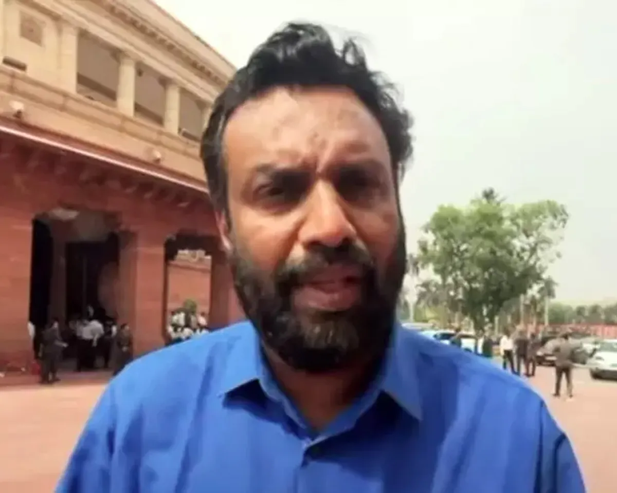 p santhosh kumar-2