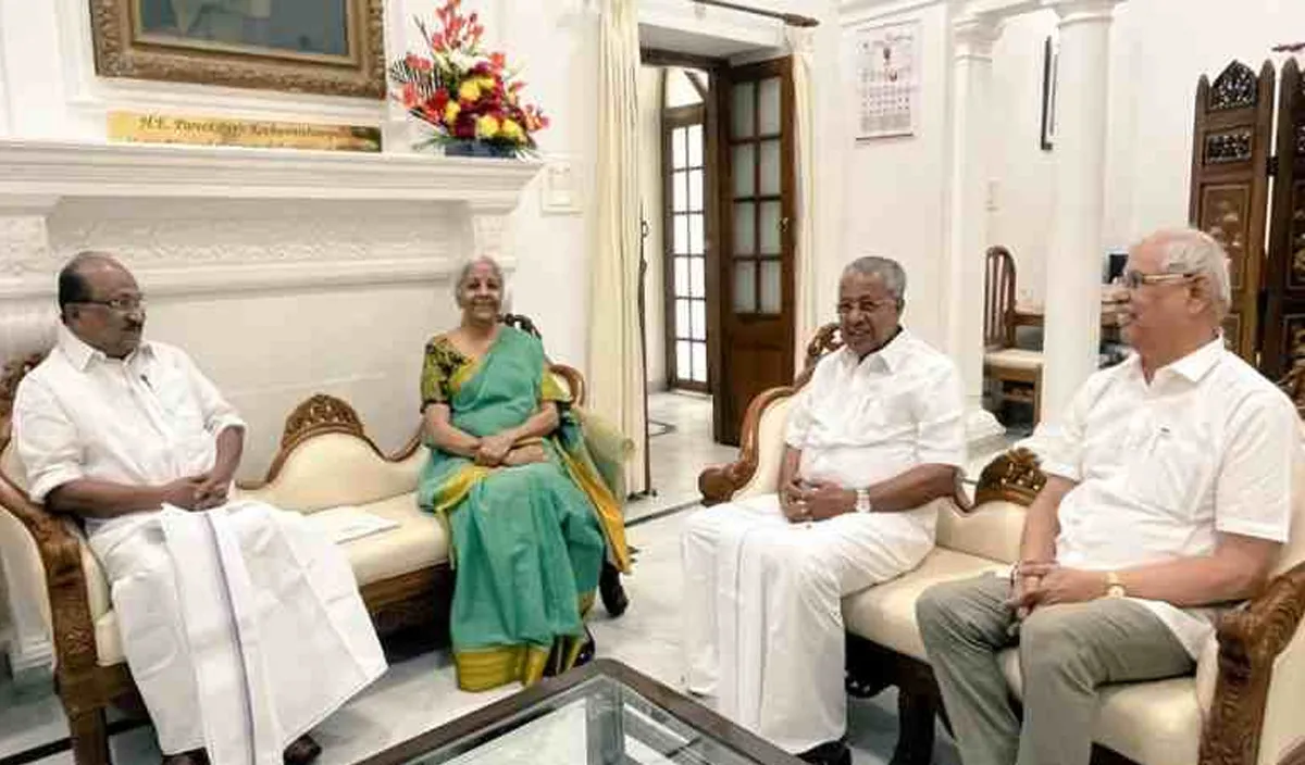 nirmala sitaraman pinarai vijayan visit