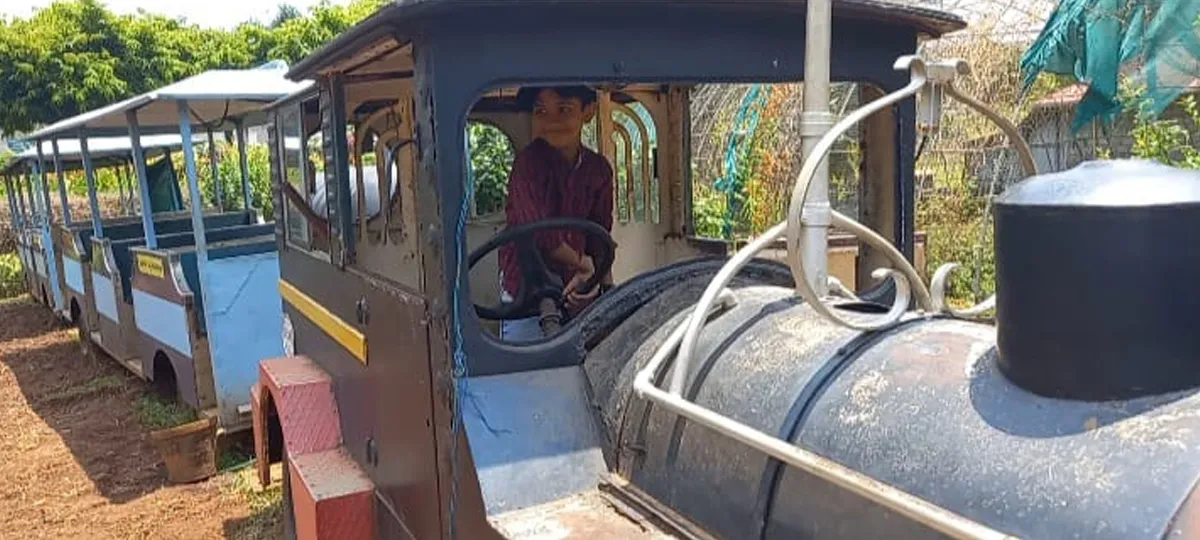 malampuzha toy train