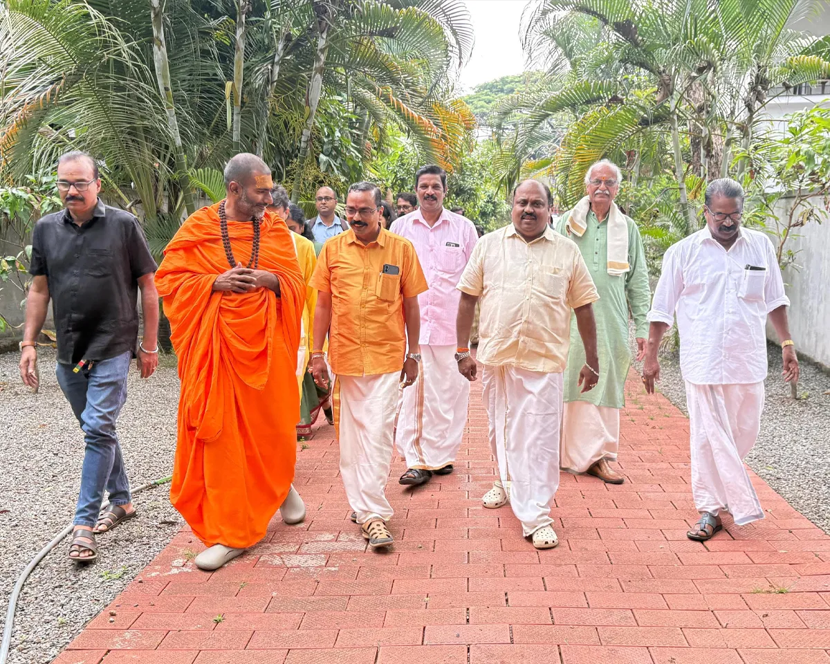 swami anandavanam-2