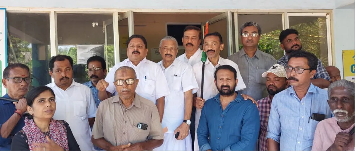 congress protest ponnani harber-3