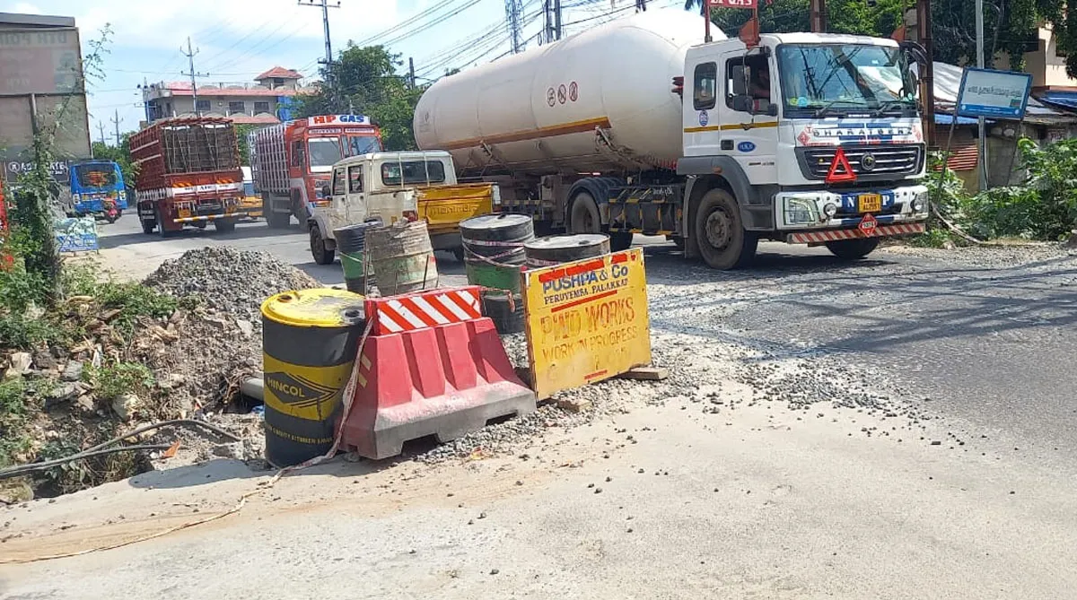 malambuzha canal bridge