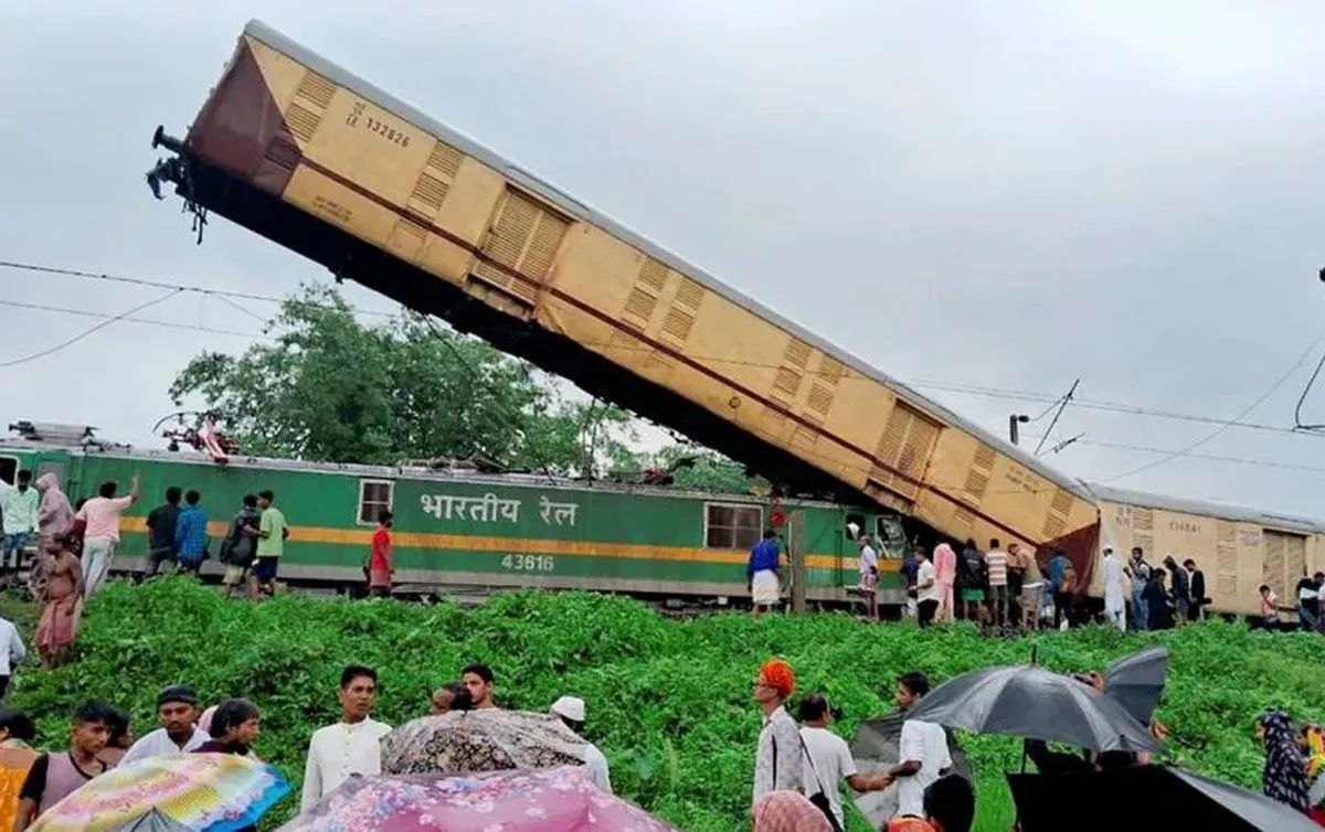kanjanganga experss accident in north bangal