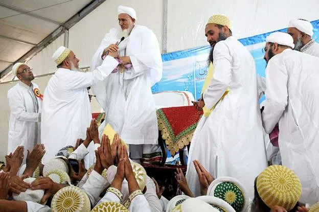 Syedna Mufaddal Saifuddin