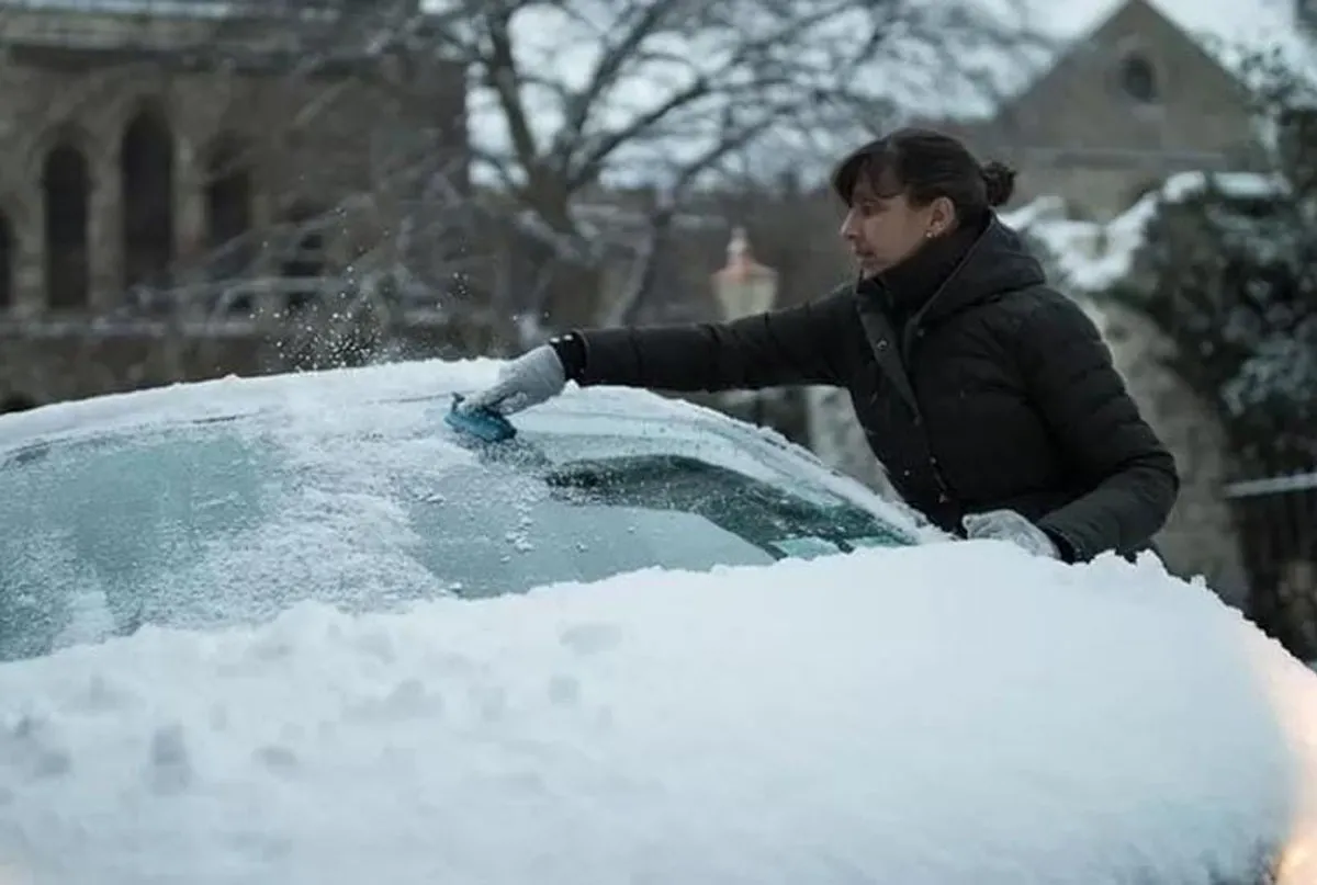 uk heavy snow fall-4