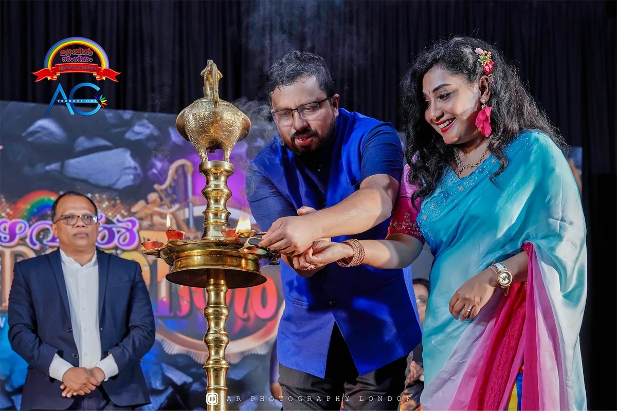 mazhavil sangeetha vedi-2
