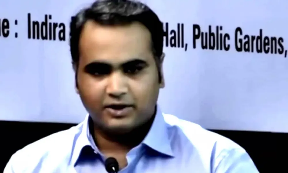 sarath Untitl.jpg