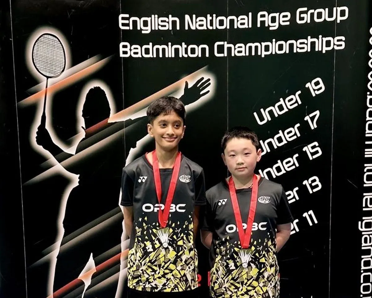 shuttle badminton uk-3