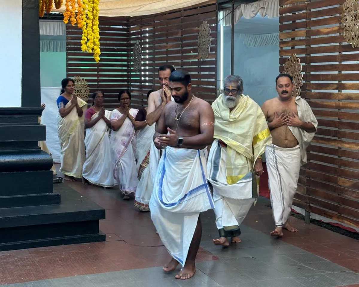 karoor bhagavathi temple.-5