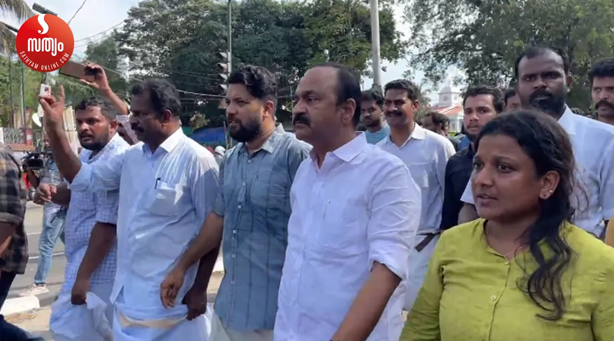 vd satheesan at tvm-2