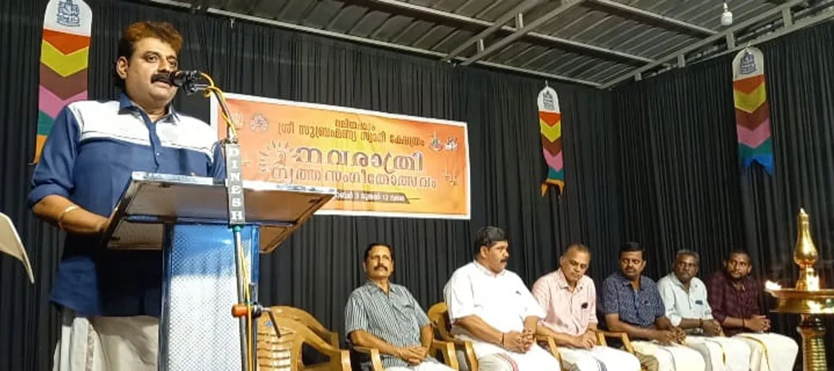 malambuzha valiyapadam temple