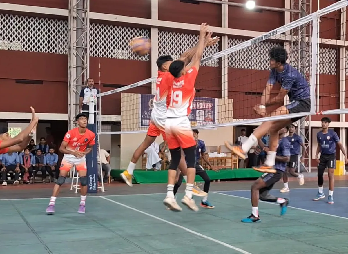 aruvithura volley-4