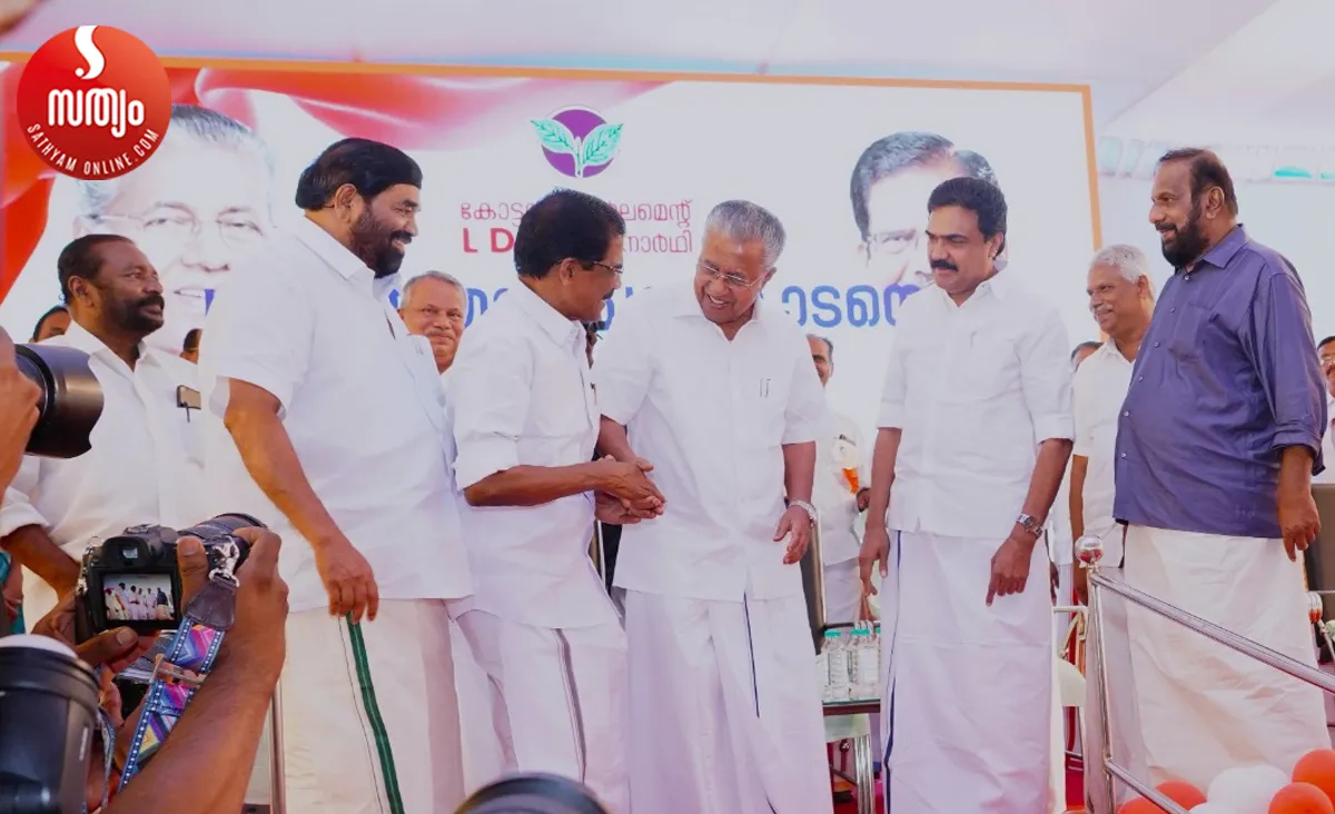 pinarai vijayan chazhikadan-2