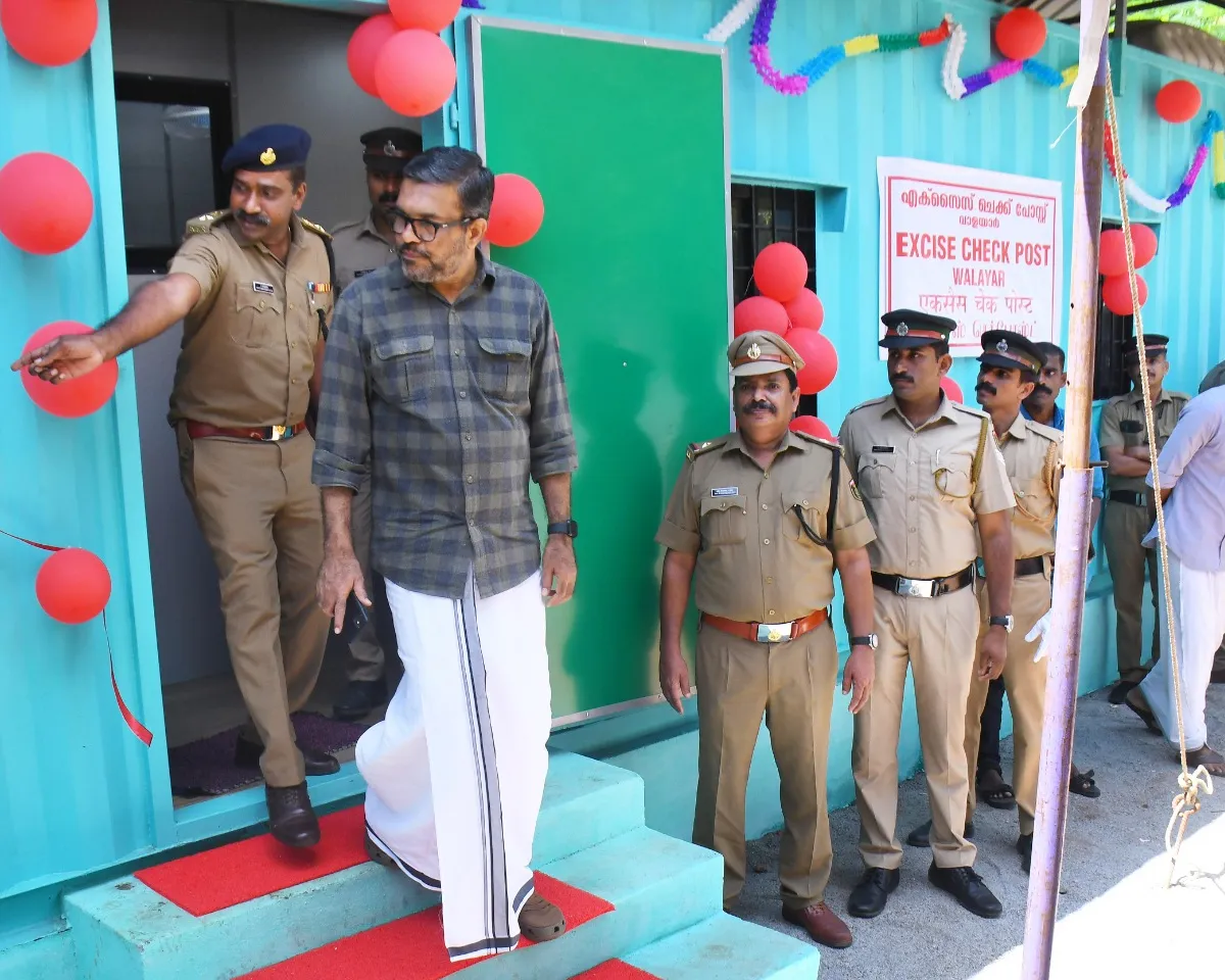 mb rajesh valayar checkpost-