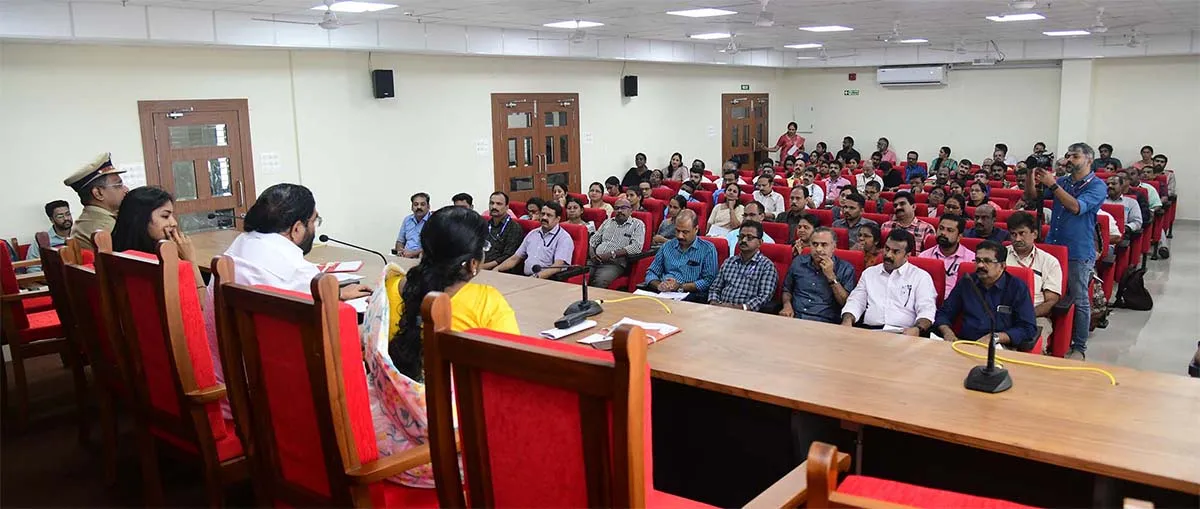 navakerala sadas review