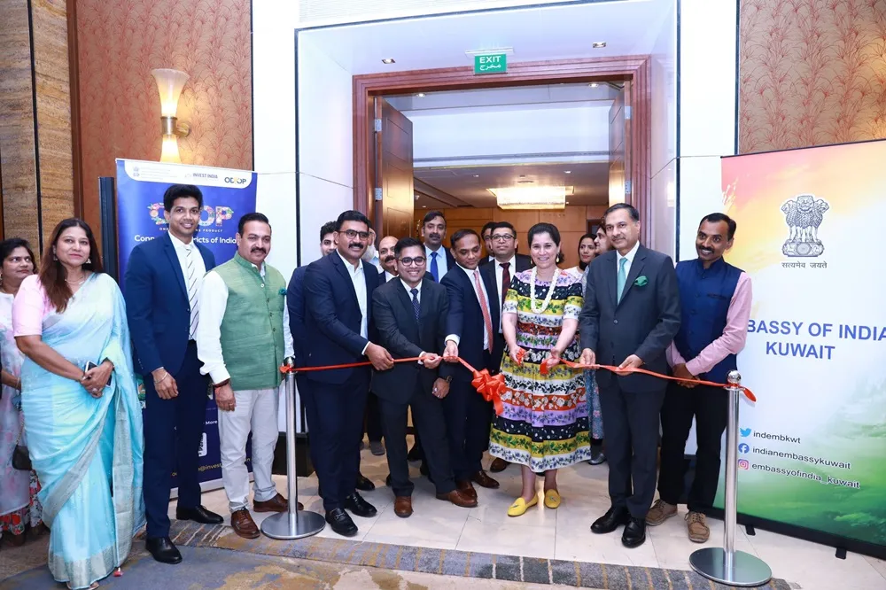 1 EXPLORING INCREDIBLE INDIA 2.0