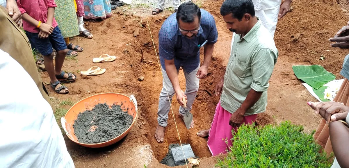 valavoor school kitchen cum store foundation stone placed-3