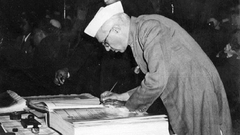 PM Modi pays tribute to Jawaharlal Nehru on his death anniversary