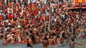 കോവിഡ് വ്യാപനം; കുംഭമേള നേരത്തെ അവസാനിപ്പിക്കില്ല, ഏപ്രില്‍ 30 വരെ തുടരും