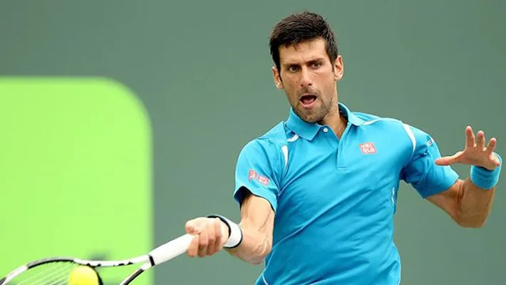 watch Novak Djokovic Piggybacks Coach viral video