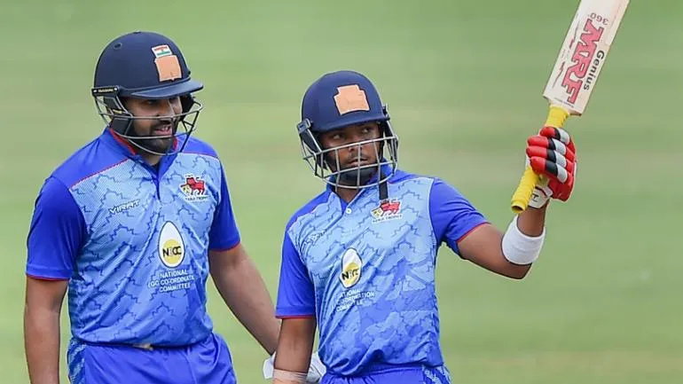 Prithvi Shaw's knock set up the victory for Mumbai over Hyderabad in Vijay Hazare Trophy semi-final. (PTI Photo)