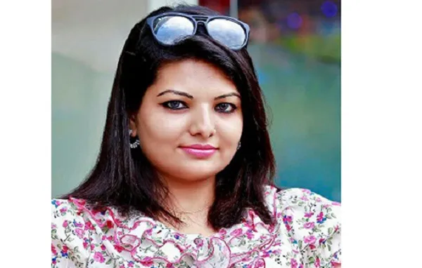 അഞ്ച് ദിവസത്തിന് ശേഷം ഐസിയുവില്‍ നിന്ന് റൂമിലേക്ക് ; നടി സാന്ദ്ര തോമസ് അപകട നില തരണം ചെയ്തു