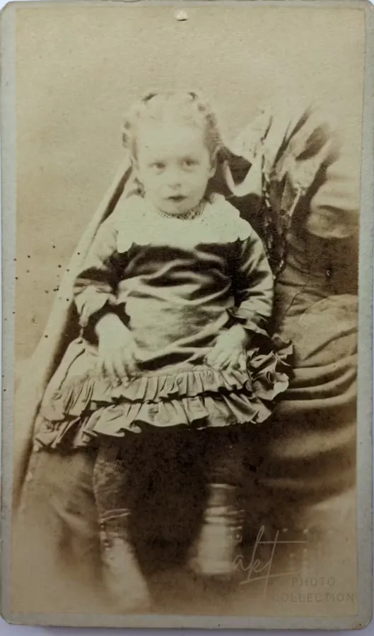 A well-dressed toddler girl sits on the lap of an elaborately clothed woman, whose head and lower legs have been removed with a vignette filter, circa 1871–74. © Andrea Kaston Tange. All images are from the author’s private collection. Evolving photographic forms