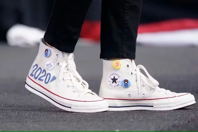 Kamala Harris shoes |  AP Photo/Wilfredo Lee