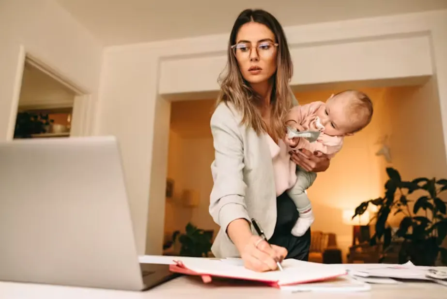 Women are more likely to be part-time entrepreneurs because they often have to balance business ownership with family and household responsibilities. (Shutterstock)