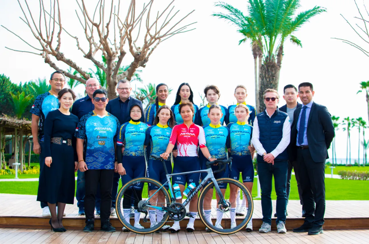 astana dewi cyclist team