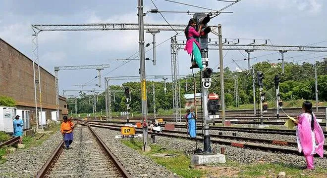 G. Sasikala (34), a railway keyman