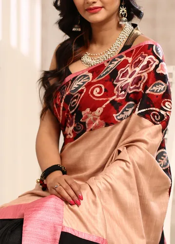 Chitralekha Das, Sujatra Sarees