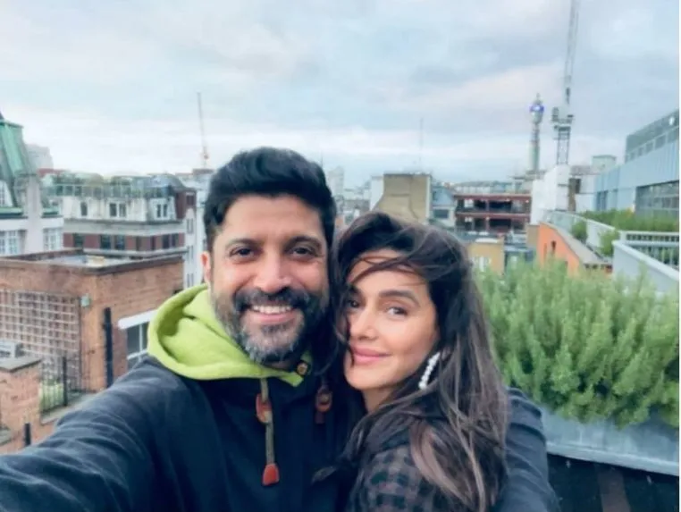 Farhan Akhtar Shibani Dandekar Wedding Court Date, Farhan Akhtar and Shibani Dandekar's wedding