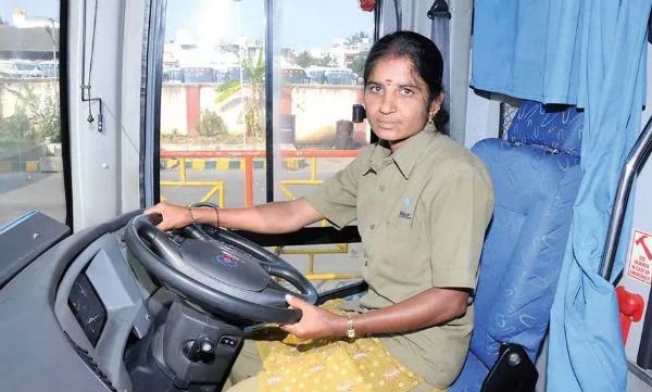 Two Women Drivers Join KSRTC