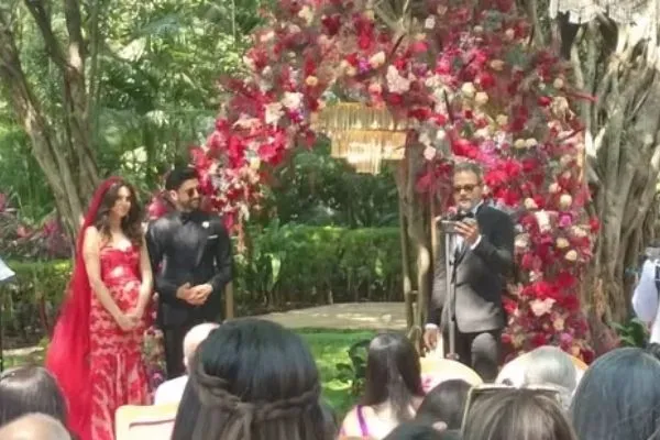 Farhan Akhtar-Shibani Dandekar Wedding photos,