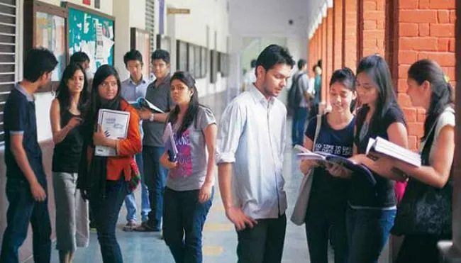 Hindu College Campus