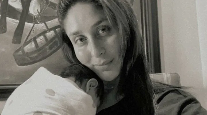 kareena kapoor son name, Kareena shares picture with son