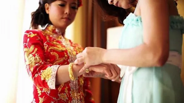 Chinese weddings also have a system of dowry