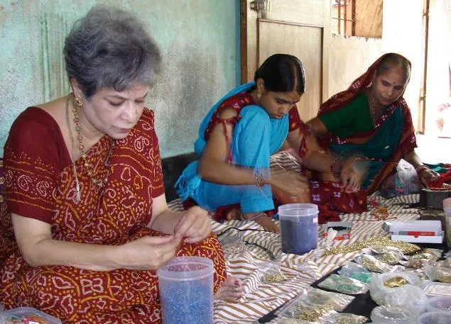 Laila Tyabji working with Tribeswomen Picture By: The Hindu BusinessLine