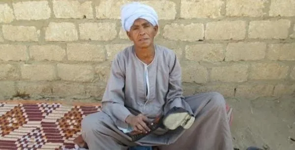 Woman who hid as a man for 40 years
