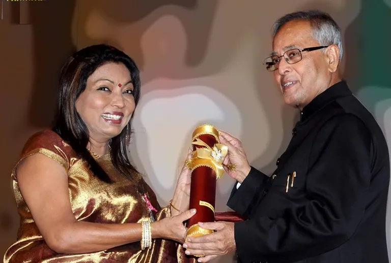 Kalpana Saroj being awarded the Padma Shree Picture By: Embibe.com