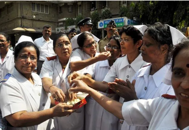 The nurses at KEM celebrate the Supreme Court's verdict on Aruna Shanbaug  Picture By: The Hindu