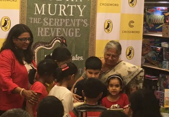 Sudha Murthy with fans