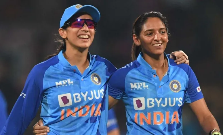 Harmanpreet Kaur and Smriti Mandhana