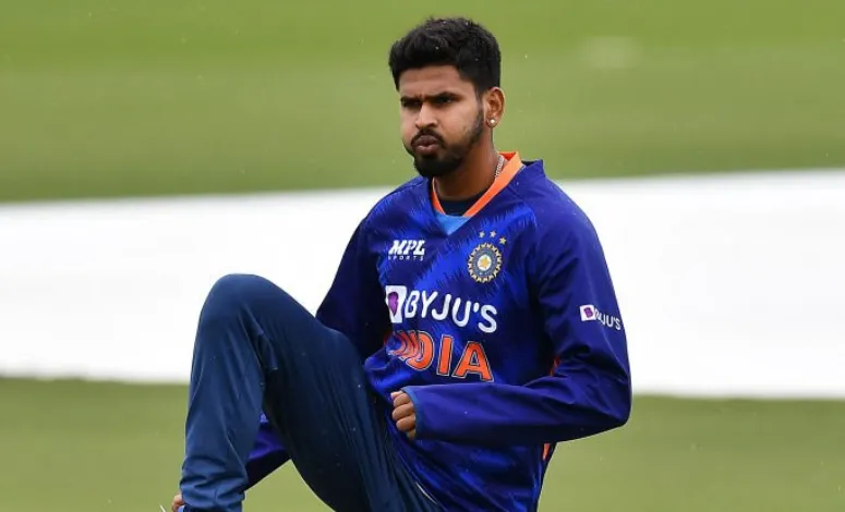 Shreyas Iyer to replace Rohit Sharma<br />
