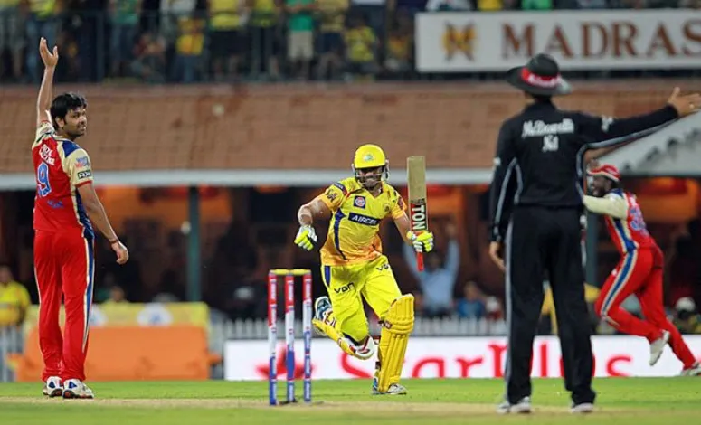 3 Times when a no-ball proved costly for losing sides in IPL.