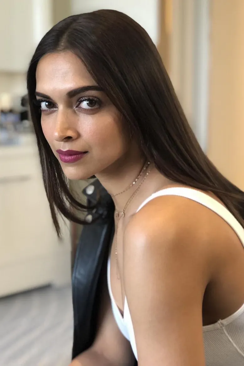 8 beauty lessons we learnt from Deepika Padukone's Instagram | Vogue India