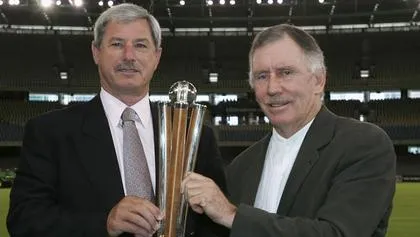 Chappell–Hadlee Trophy - Wikipedia