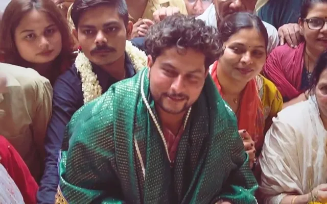 Kuldeep Yadav at Prem Mandir in Vrindavan